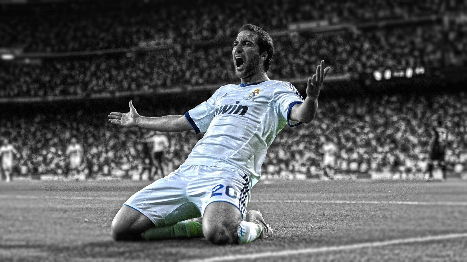 sportovní, černobílý, fotbal, stadión, real Madrid, kop, Gonzalo Higuain, hráč, fotbalista, baseball pozice, vypořádat se