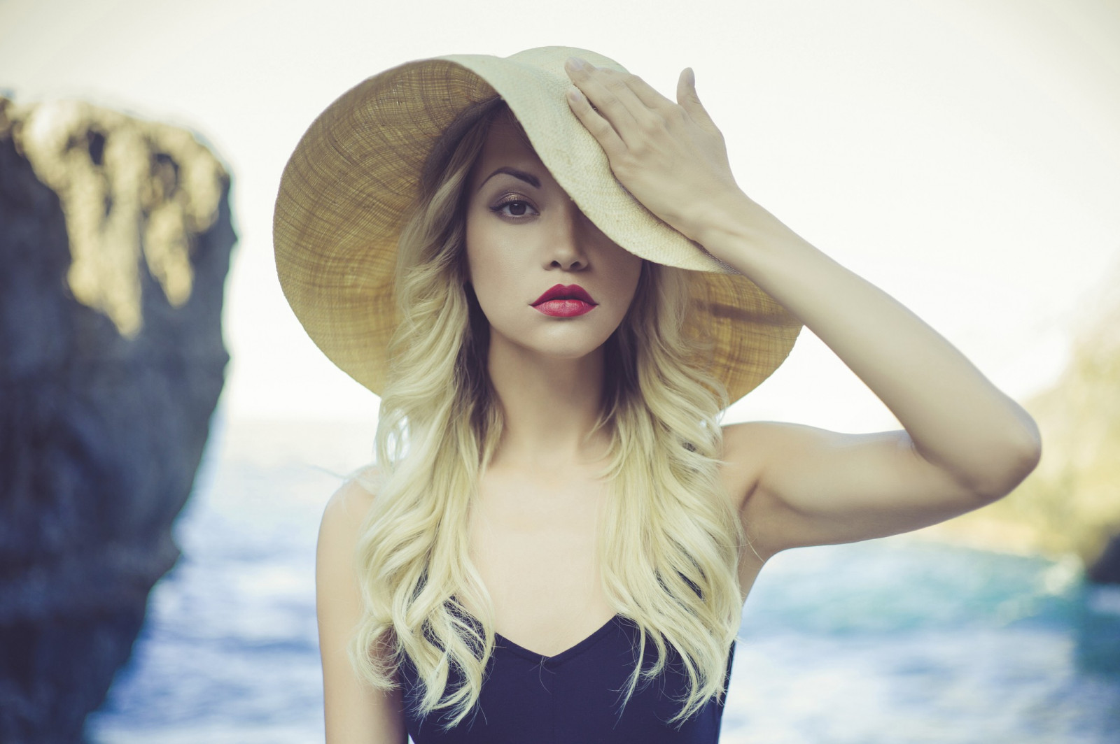 ženy, model, portrét, blondýnka, dlouhé vlasy, čepice, fotografování, pláž, šaty, modrý, móda, vlasy, jaro, kůže, oblečení, hlava, supermodelka, dívka, krása, oko, dáma, fotografie, blond, účes, portrétní fotografie, focení, hnědé vlasy, umění model, orgán