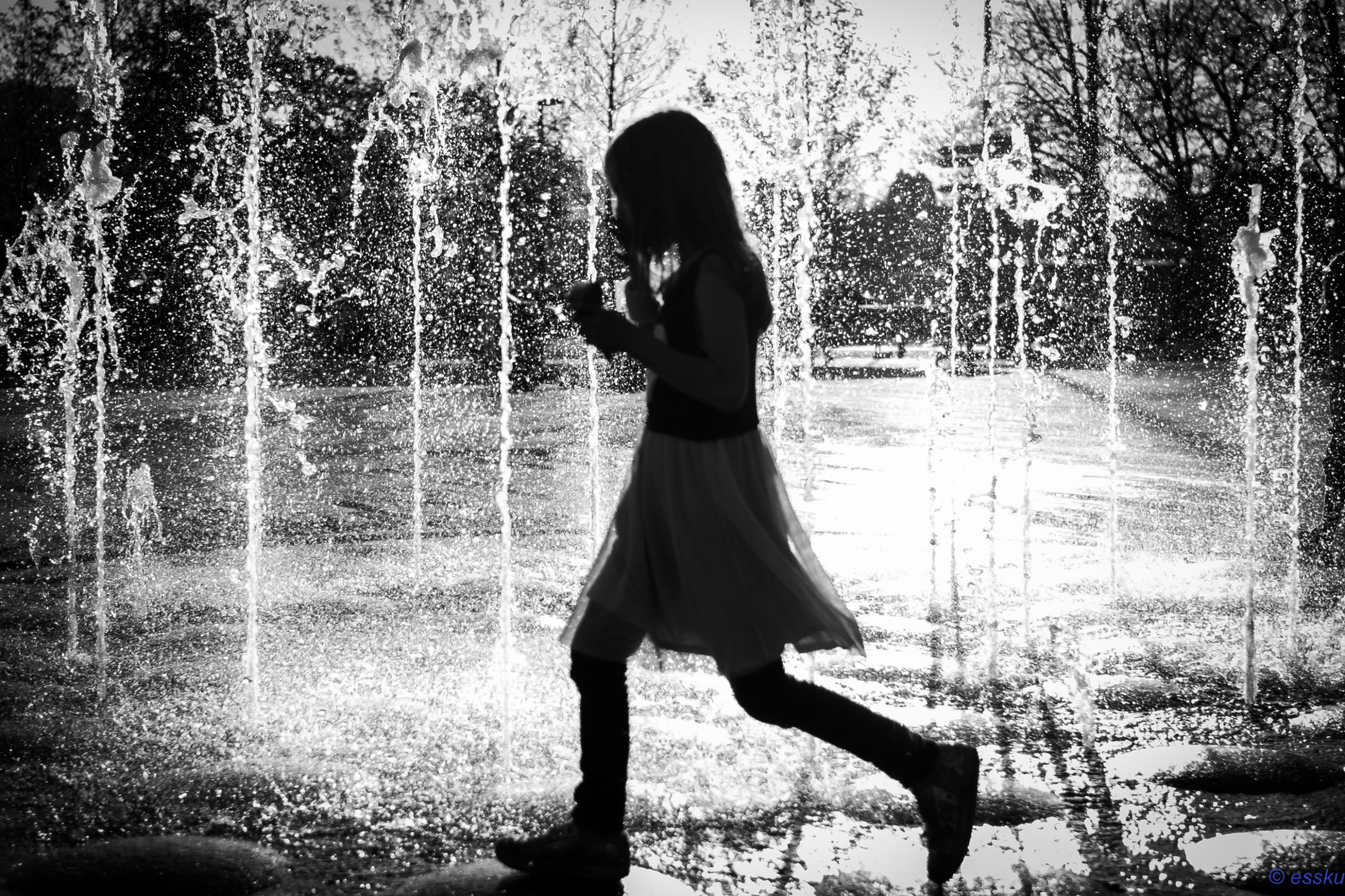 springbrunnen, bellevueplatz, Wasserspiele, Zurich, Zurigo, Schweiz, suisse, Švýcarsko, městský, tělesné, bílý, kašna, podsvícení, voda, wasser, kurtessler, fuji, fujixt1, SW, vesnice, centrum, zmrzlina