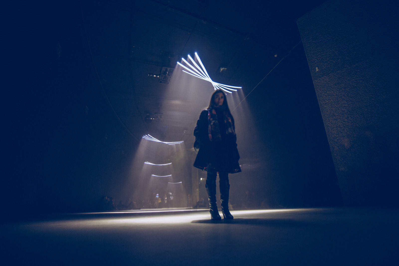 slunečnímu záření, Londýn, noc, modrý, Anglie, led, Kánon, měsíční svit, Ultrawide, Spojené království, M, světlo, dlouho, expozice, výstava, tma, eos, Atmosféra Země, 1122mm, barbican, spád