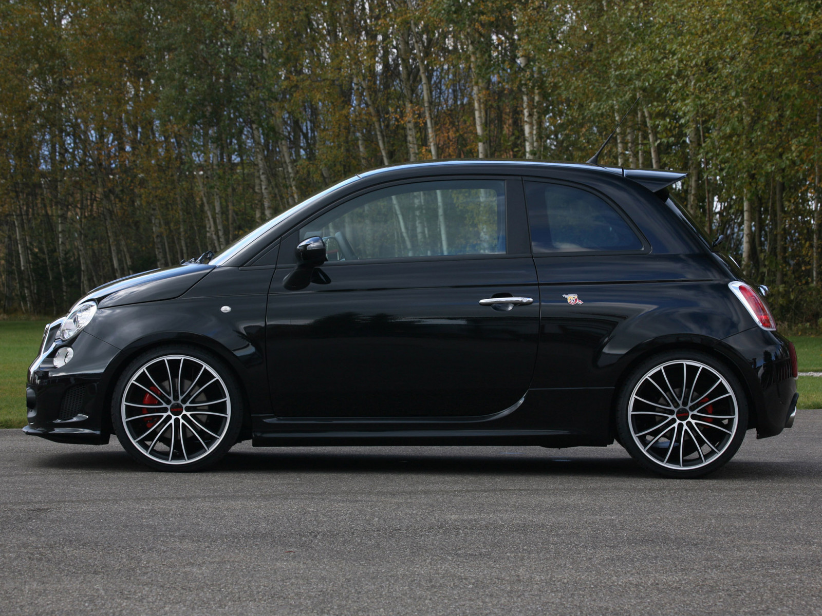 auto, vozidlo, fiat 500, Abarth, 2012, netcarshow, netcar, obrázky vozidel, photo auto, 500 od Novitec, kolo, okraj, pozemní vozidla, automobilového designu, automobilový exteriér, automobil make, rodinný vůz, nárazník, kompaktní vůz, městské auto, Kompaktní sportovní užitkové vozidlo