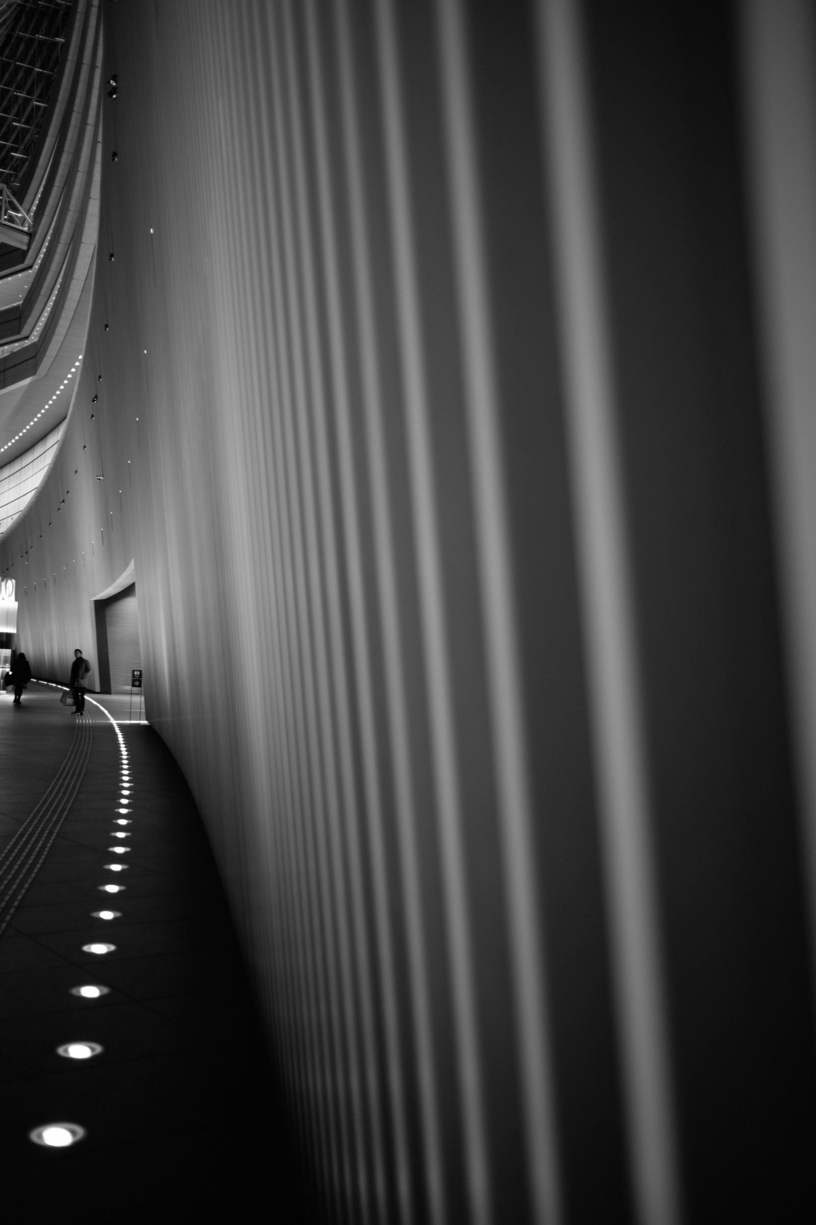 bílý, Černá, černobílý, stín, fotografování, Leica, Tokio, M, světlo, barva, tělesné, tvar, čára, tma, tokyointernationalforum, Yurakucho, Summicron, summicron1235mm, type240, Černý a bílý, monochromatické fotografování, Film noir, zblízka