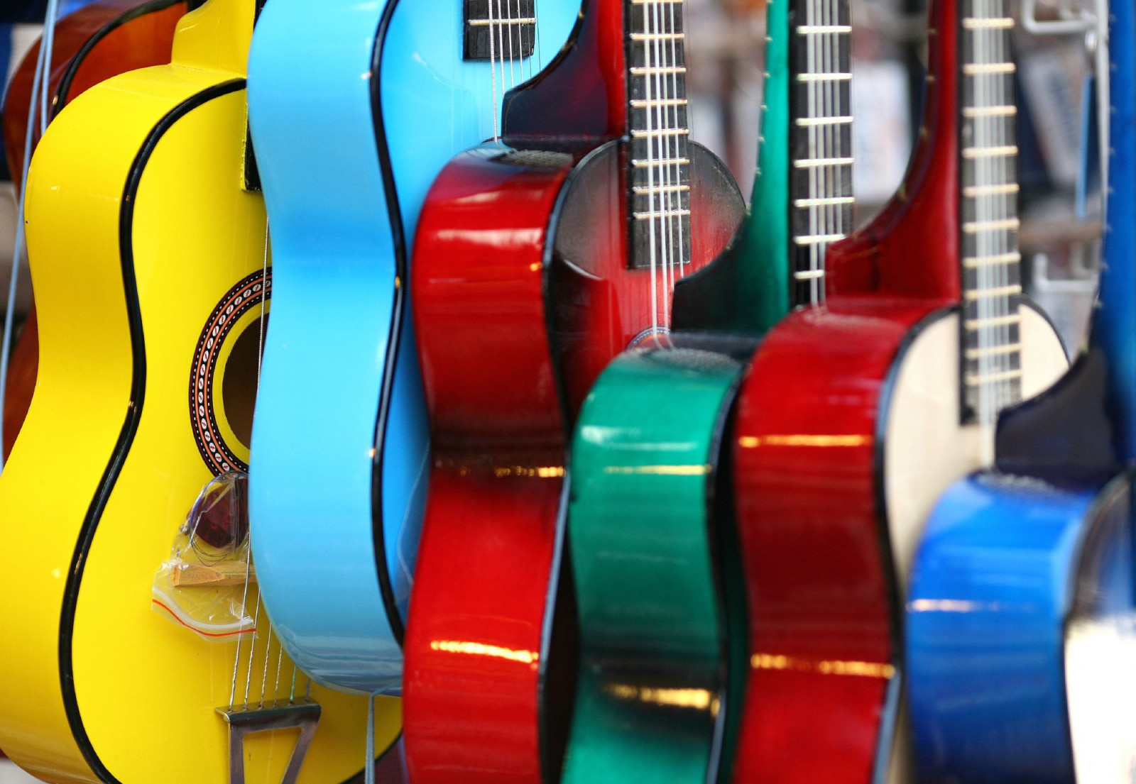 città, chitarra, strumento musicale, musica, blu, California, Stati Uniti d'America, 10, fav100, fav10, fav20, fav50, fav30, fav40, fav80, fav70, fav25, fav60, stati Uniti, topf25, musicale, losangeles, Stati Uniti d'America, California del Sud, superfave, prodotto, strumenti a pizzico, strumento a corda, chitarra acustica, colorato, fav90, topv333, chitarre, Olverastreet, Olverast, Alverastreet, tiple, cavaquinho