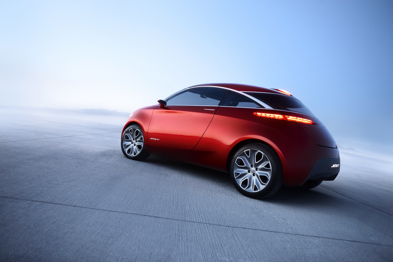 автомобиль, средство передвижения, Ford, 2012, Сетевое шоу, Netcar, Автомобильные изображения, Фотография автомобиля, Концепция запуска, колесо, Наземный транспорт, Автомобильный дизайн, Марка автомобиля, Концепт-кар, Семейный автомобиль, компактная машина, Автомобиль среднего размера