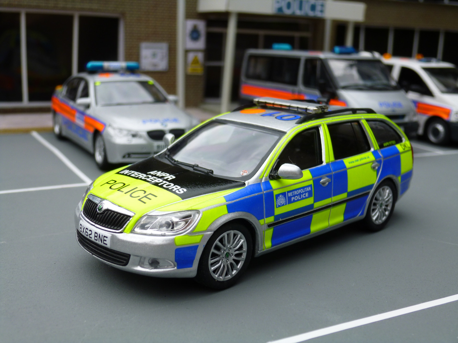 politi, model, bil, køretøj, moderne, taxa, kode, Octavia, 999, Skoda, ejendom, landskab, hovedstadsområdet, 3, billede, rt, diorama, respons, automotive exterior, bil make, model bil, politibil, luksus køretøj, mødte, trykstøbt, 143, købstad, Code3, VRS, ABREX, alan215067, alan215067code3models, bx62bne, retshåndhævelse