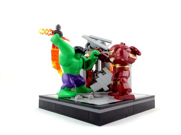 LEGO,Toy,robot,red,green,Hulk