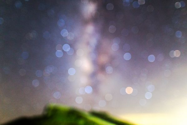 galaxy,sky,atmosphere,sunlight,water,lens flare