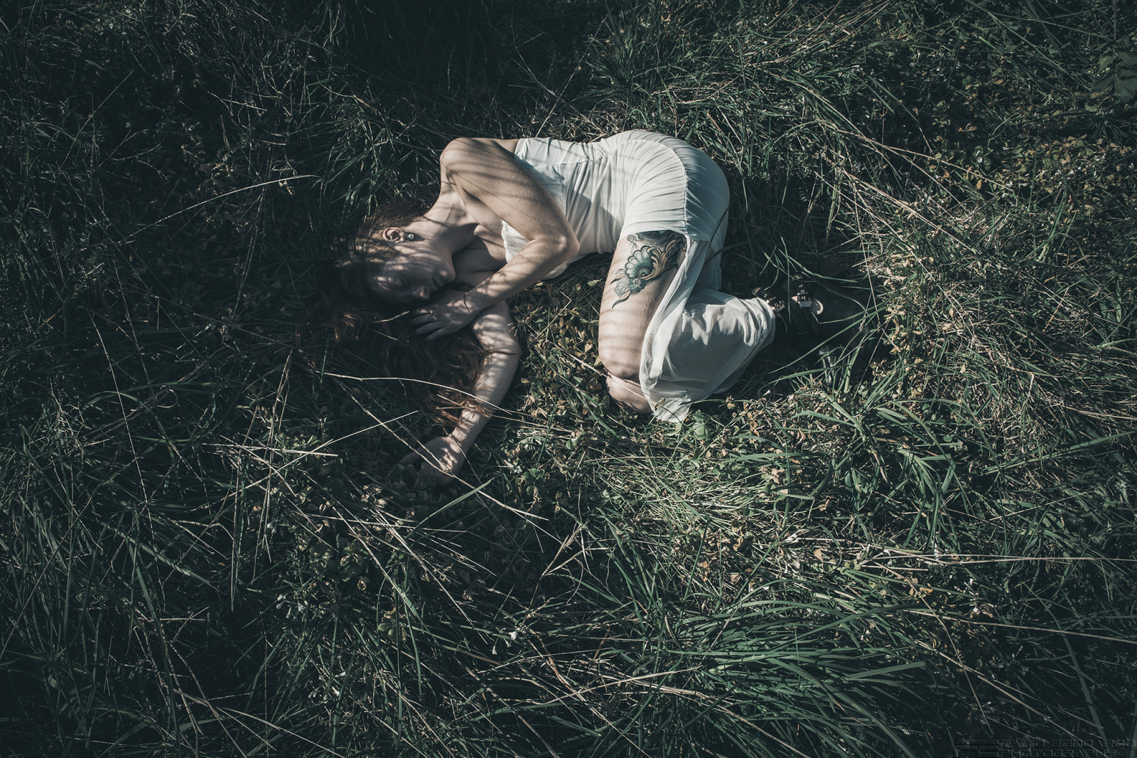 rot, zwei, Porträt, Italien, Frau, KUNST, verlassen, Mädchen, schön, Schönheit, Mode, Dame, Kanon, Zeitschrift, dunkel, Freiheit, Ingwer, Foto, Modell-, Glanz, Italienisch, Fotograf, Emotion, künstlerisch, Ausdruck, oben, Ligurien, gotisch, fein, Emo, Goth, Modelle, Fabio, Jugendstil, Abdeckung, Porträtmalerei, Villa, ausdrucksvoll, Glam, 5d, Konzept, Emotional, 85, Ritratto, emotional, Mag, Imperia, Urbex, Mkiii, Savona, Villazanelli, Zanelli, Zenoardo, Fabiozenoardo