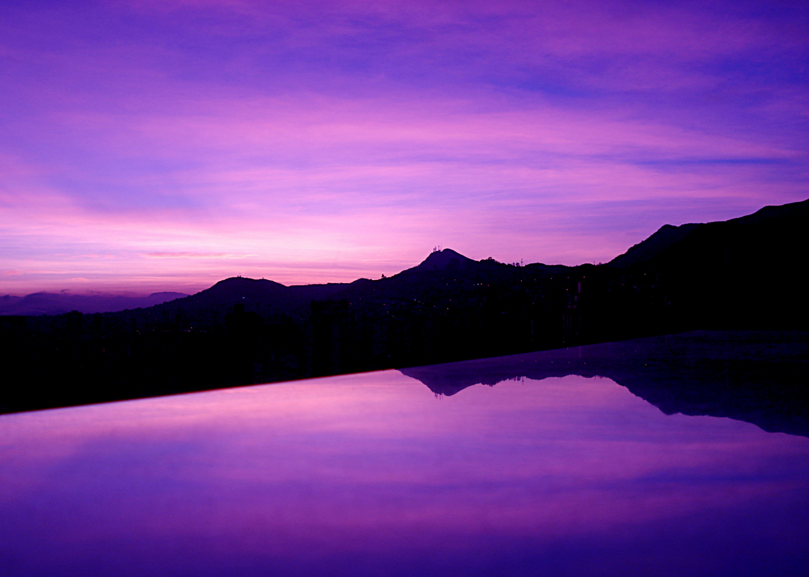 cielo, riflessione, natura, orizzonte, ultimi bagliori, alba, lago, calma, atmosfera, crepuscolo, mattina, Alba, montanaro, serbatoio, tramonto, sera, lago, acqua, cielo rosso al mattino, giorno, paesaggio mount, montagna, nube, collina, paesaggio, catena montuosa, sfondo del computer, abbattere, distretto del Lago, fiordo