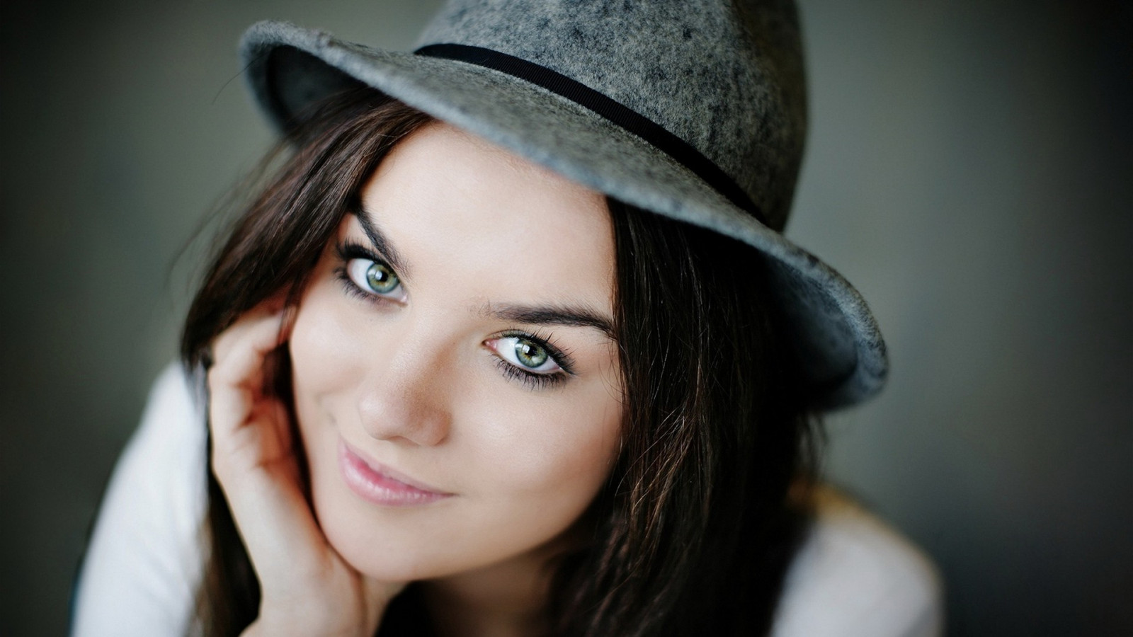 ใบหน้า, ดำ, โมเดล, แนวตั้ง, แว่นตา, การถ่ายภาพ, แฟชั่น, ของเล่น, คน, ผิวหนัง, เสื้อผ้า, หัว, Ewa Farna, หญิงสาว, ความงาม, ตา, ผู้หญิง, ผู้หญิง, รูปถ่าย, 1920x1080 px, การถ่ายภาพบุคคล, การถ่ายภาพ, อวัยวะ, ใกล้ชิด