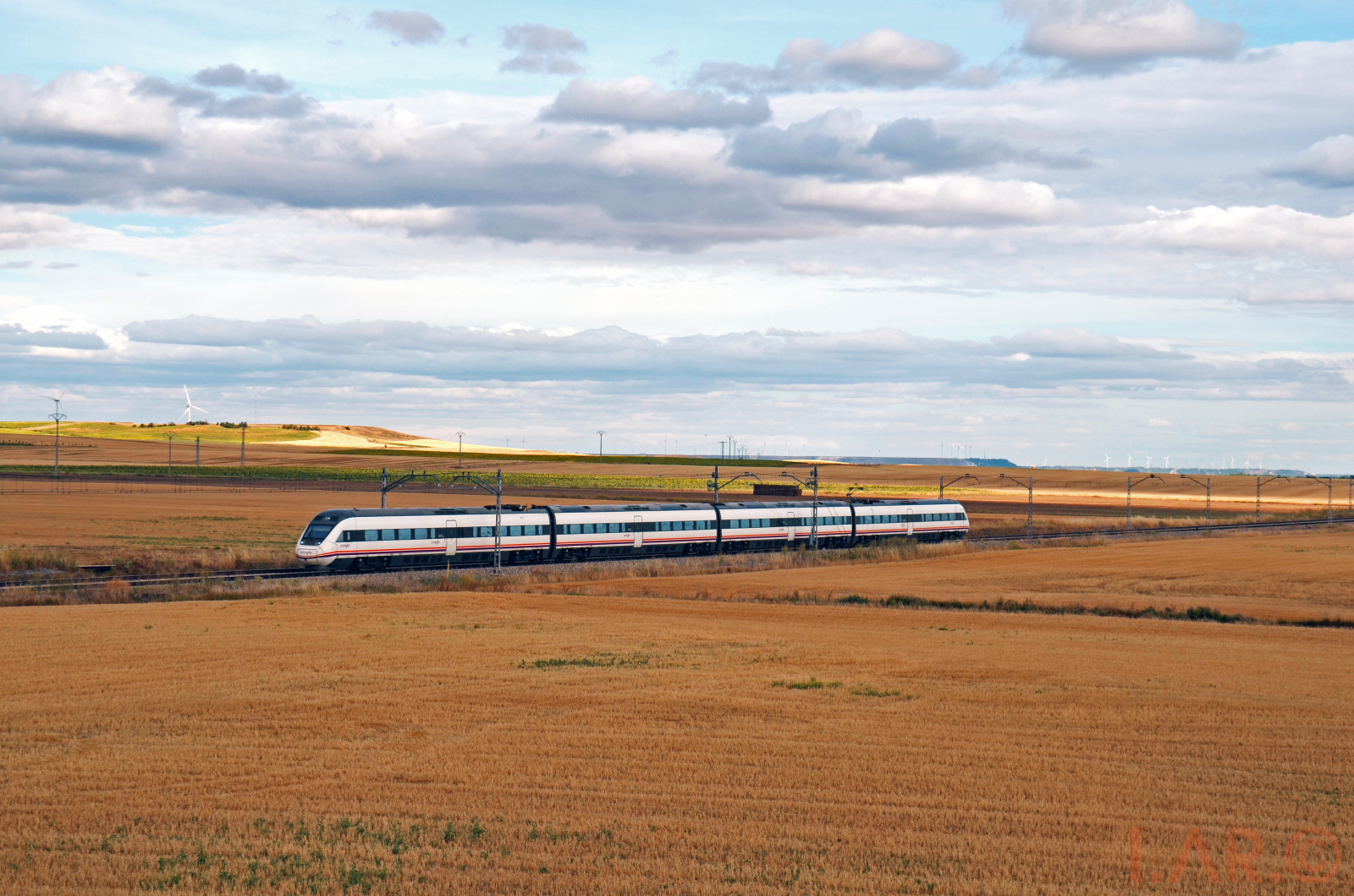 Madrid, město, železnice, Rychlost, vlak, tren, Los Angeles, ic, vysoký, Nikon, coruna, d, kolejnice, železnice, s, alta, 121, 300, 5100, NIKKOR, 18, Velocidad, rozchod, cAF, 002, meziměstský, Proměnná, pohřbít, Ancho, Ponferrada, Ferrocarril, RENFE, Palencia, hst, lav, Hsl, ffcc, 18300, A, já, Nosti, Alvia, 121002, s121, D5100, palencialacoru, ililo23, palenciaacoru