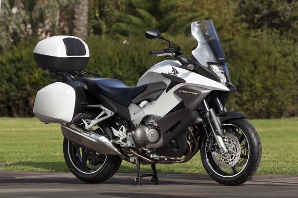 2011,Honda,motorcycles,3199x2133 px,800,vfr