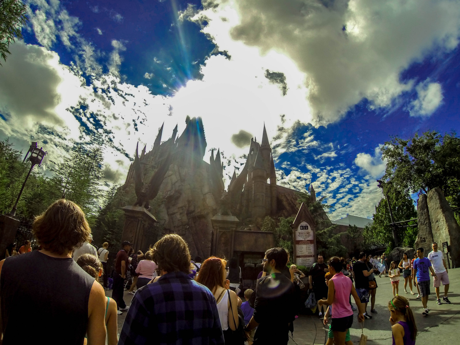 nebe, Příroda, dav, strom, dřevina, mrak, rostlina, Cestovní ruch, zábava, turistická atrakce, rekreace, festival, volný čas, slunečnímu záření, svět, cestovat, město, jaro, dovolená, krajina, večer