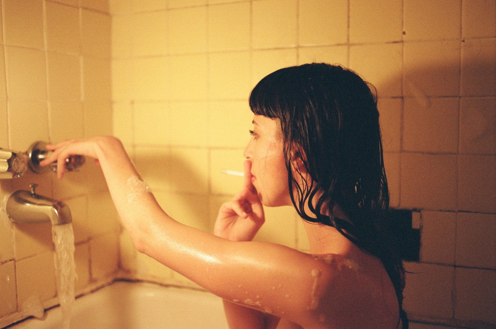 Straße, Kamera, alt, Stadt, Nyc, Licht, Party, Himmel, Menschen, Musik-, Sonne, Sonnenlicht, Ny, New York, KUNST, Liebe, Film, Apfel, Natur, Mädchen, schön, Analoge, 35MM, Jahrgang, glücklich, Leben, groß, Modell-, Nikon, ziemlich, schießen, Künstler, Fotograf, Flucht, natürlich, Kodak, Zigarette, fühlen, Hipster, Jung, Frei, Foto, Nicolas, 400, Schießen, Badewanne, F3, analog, Moment, Argentique, Hapiness, Pellicule, Argentisch, Colemonts, Pelicule, Ilobsterit