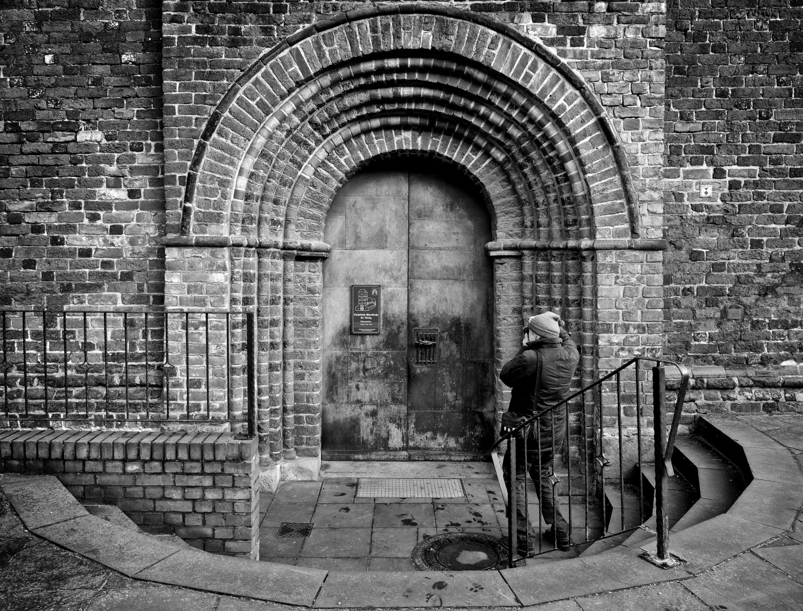 SW, bw, monokrom, gade, streetphotography, architektur, arkitektur, Panasonic, dmcgx7, GX7, 123.528, 24mm, 1100, F45, ISO200