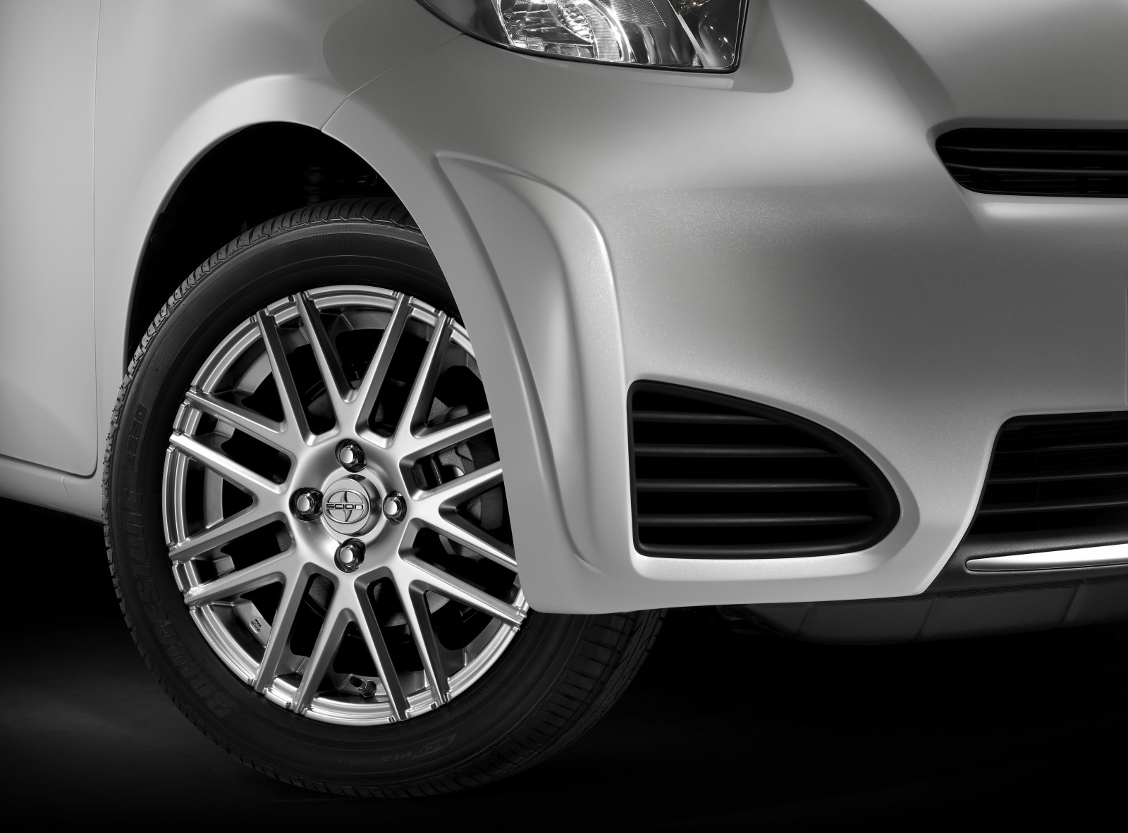 auto, vozidlo, pneumatika, 2013, limuzína, štěp, netcarshow, netcar, obrázky vozidel, photo auto, kolo, iQ, okraj, pozemní vozidla, automobilového designu, automobilový exteriér, automobil make, luxusní vůz, rodinný vůz, nárazník, sportovní sedan, městské auto, mřížka, auto show, kola z lehkých slitin