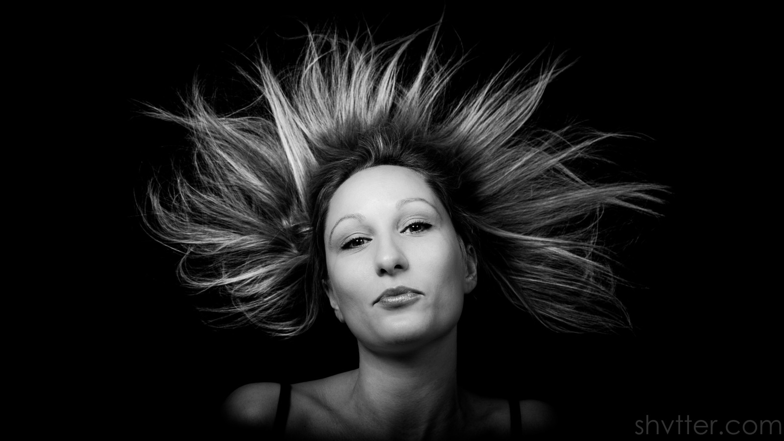 tvář, Černá, černobílý, model, portrét, blondýnka, dlouhé vlasy, fotografování, podprsenka, Kánon, vlasy, vítr, větrný, spodní prádlo, Studio, spodní prádlo, Adobe, hlava, Lightroom, rána, Krásná, 5 d, ii, dosti, roztomilý, MKII, mk, dívka, krása, žena, Pozadí, dáma, ženský, sexy, dSLR, tma, horký, foukání, eos, blond, účes, sLR, Černý a bílý, monochromatické fotografování, portrétní fotografie, focení, hnědé vlasy, závan, nárazový, gusting