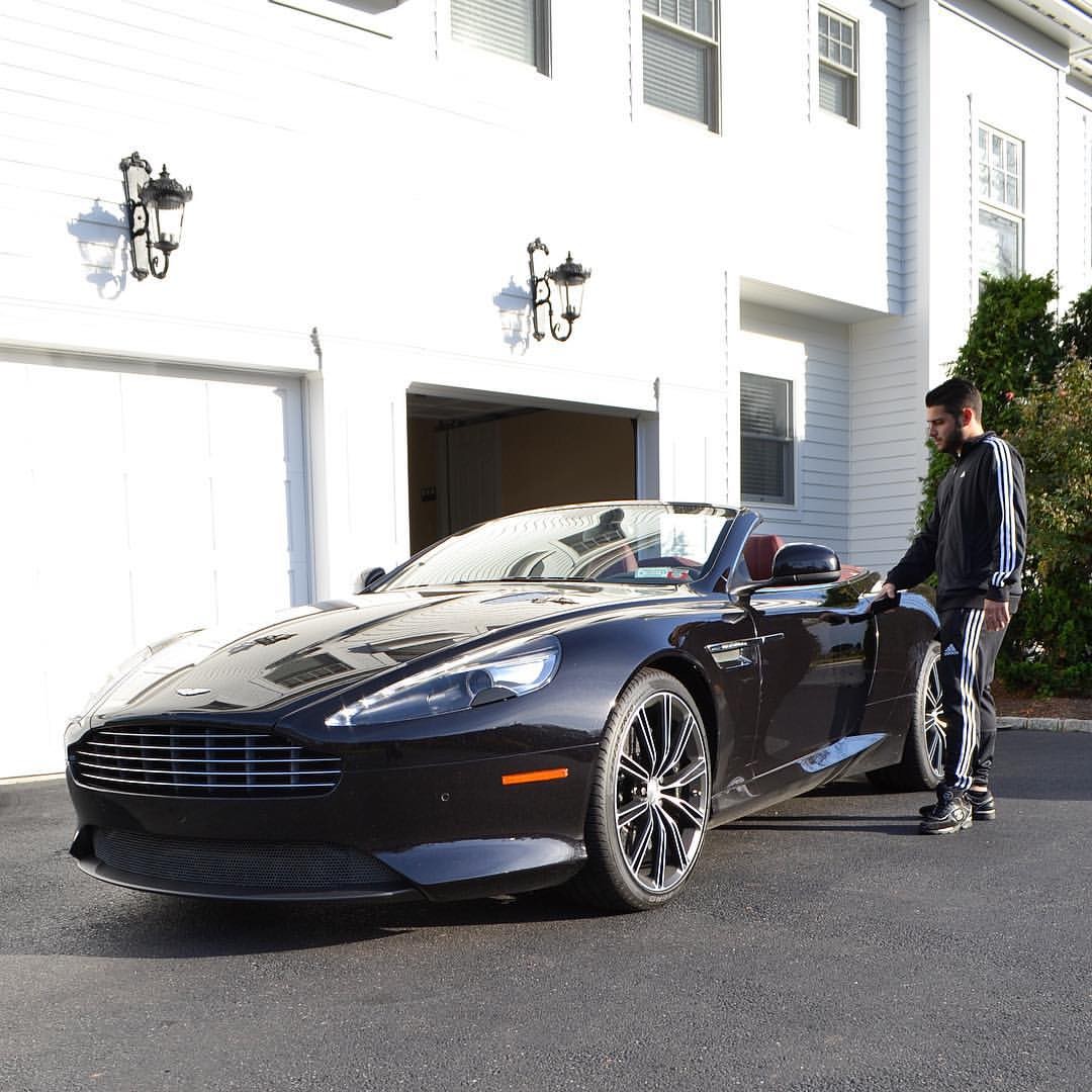 auto, vozidlo, Dům, sportovní auto, Aston Martin DBS, výkon auta, Aston Martin DB9, Aston Martin DB9 Volante, English auta, kolo, superauto, 1080x1080 px, pozemní vozidla, automobilového designu, automobil make, luxusní vůz, aston martin dbs v12