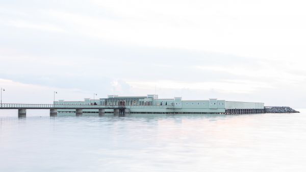 sea,architecture,sky,ship,water,calm