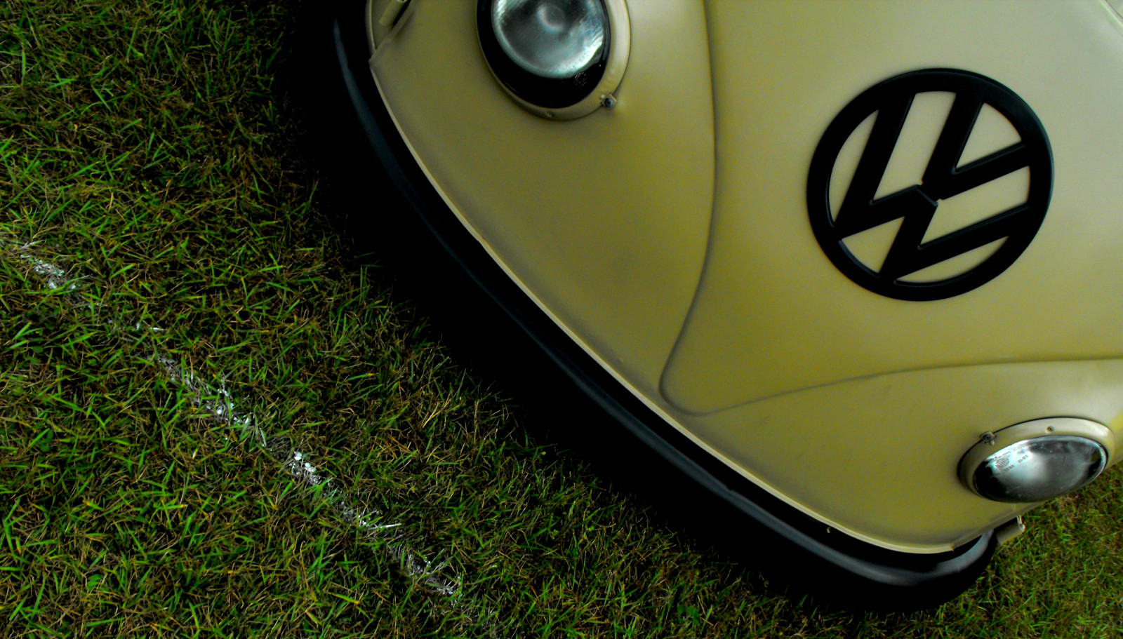 auto, tráva, vozidlo, zelená, Volkswagen, žlutý, štěnice, Džem, 2014, světlo, kolo, automobilového designu, automobilový exteriér, motorové vozidlo, auto part, dabovat, automotive Lighting, Pasco, automotive wheel system, vehicle door