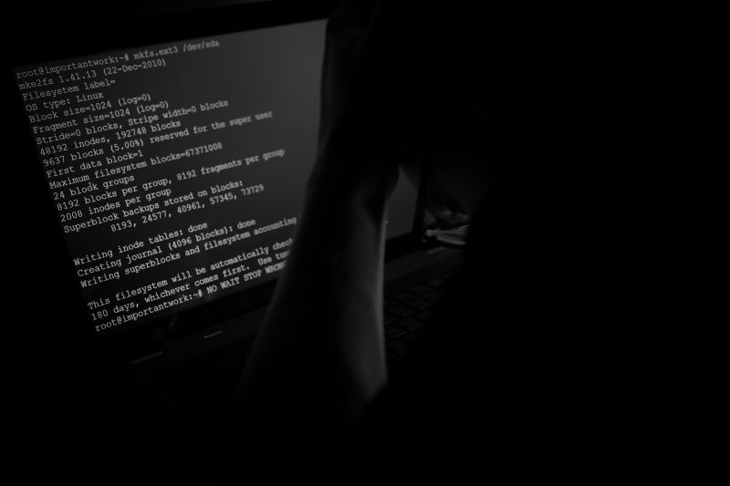 μαύρος,υπολογιστή,μονόχρωμος,Νύχτα,φωτογραφία,κείμενο