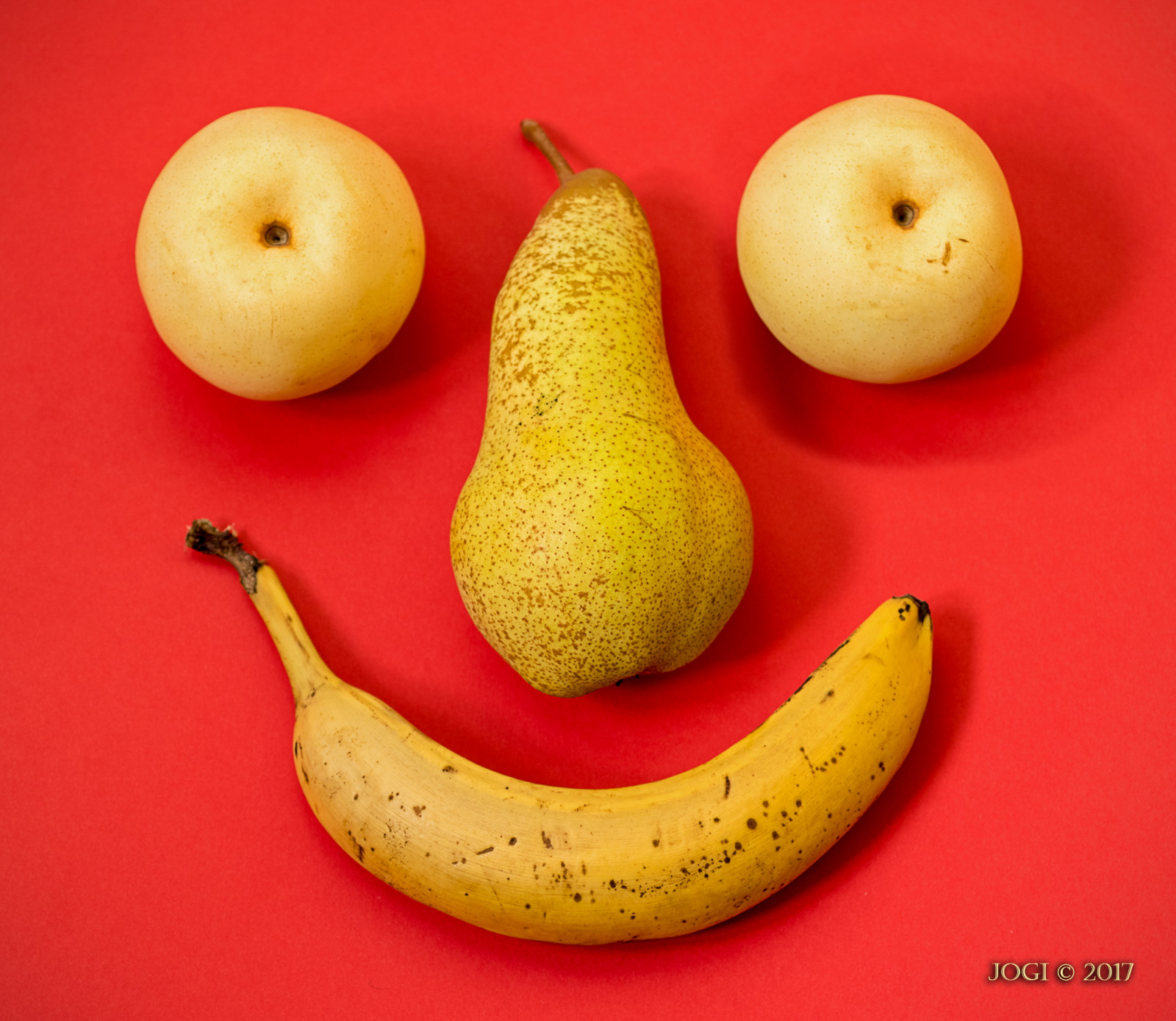 jídlo, makro, ovoce, bokeh, zábava, makro, hruška, banán, vyrobit, vegetariánské jídlo, zátiší fotografování, experiment, kůra, canoneos7dmarkii, birne, banán rodina, sch rfentiefe, banane, canonef50mmf25compactmacro, Roterhintergrund, Zpětná vazba, Nashibirne, superfood, diet food