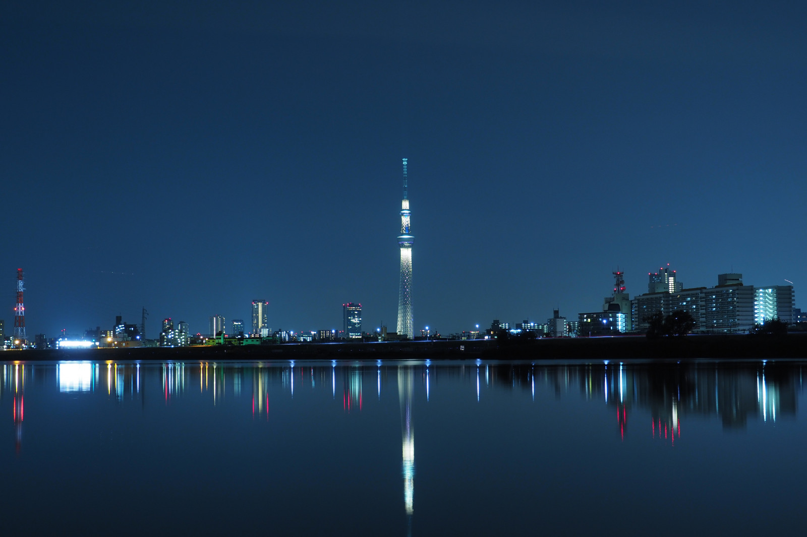 Japonsko, město, panoráma města, noc, architektura, odraz, panoráma, mrakodrap, večer, věž, horizont, soumrak, Tokio, Olympus, jp, Skytree, svítání, osvětlené, osvětlení, mezník, Tokyo Sky Tree, horikiri, mzuiko, Miyabi, OMD, EM5, omdem5, mzuikodigital1250mmf3563, mzuiko1250, em5mark2, omdem5mark2, Atmosféra Země, lidské osídlení