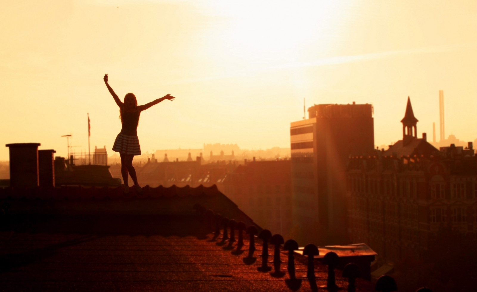 Fondos de pantalla : templo, luz de sol, mujer, puesta de sol, ciudad