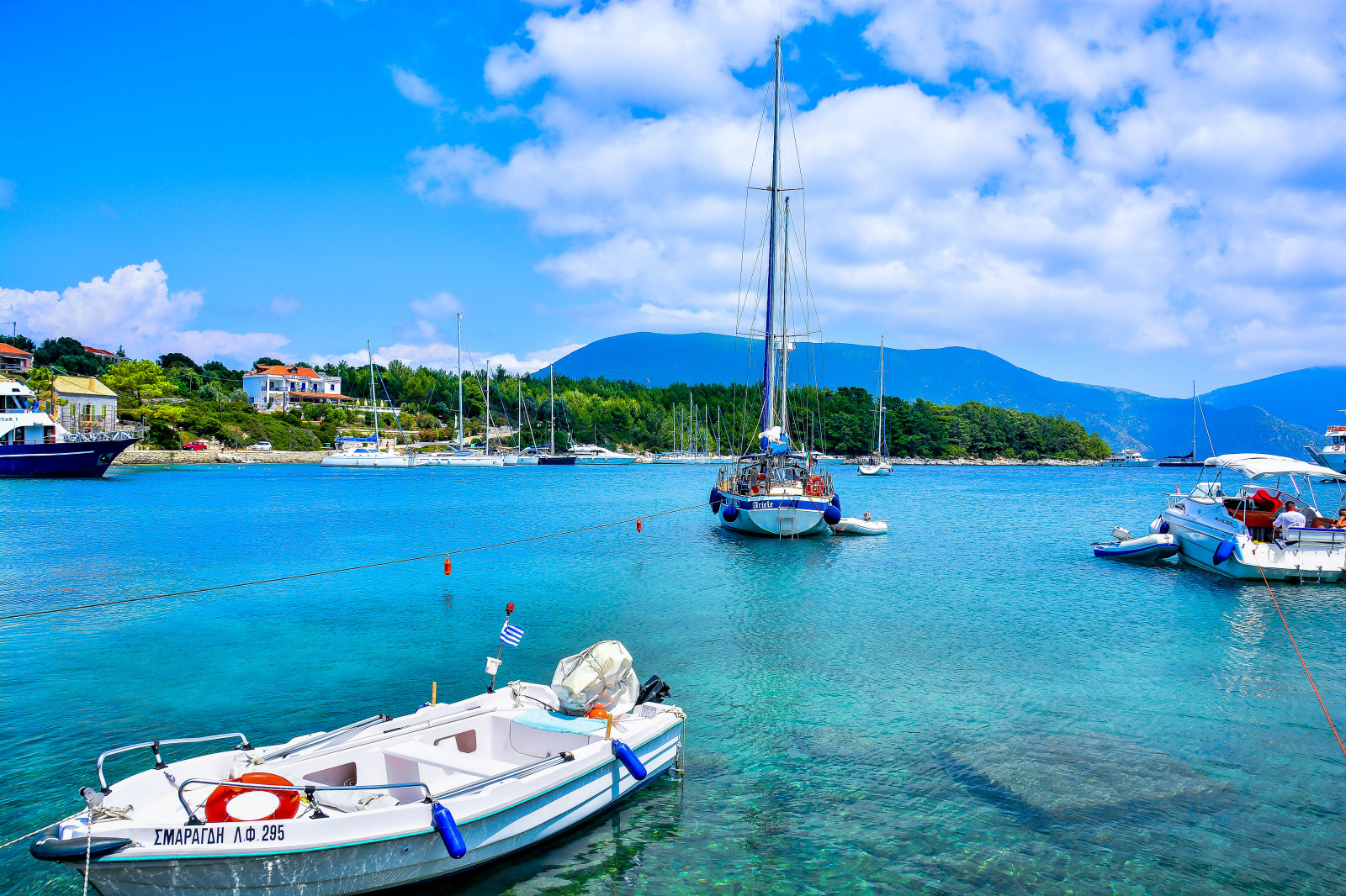 Příroda, nebe, water transportation, voda, moře, loď, vodní, coastal and oceanic landforms, Lake District, jachta, záliv, Cestovní ruch, jezero, plavidlo, jezero, laguna, oceán, dovolená, přístav, pobřeží, Marina, strom, mrak, lodičky, vstupní, hora, karibský, ostrov, krajina, volný čas, uklidnit, jachta