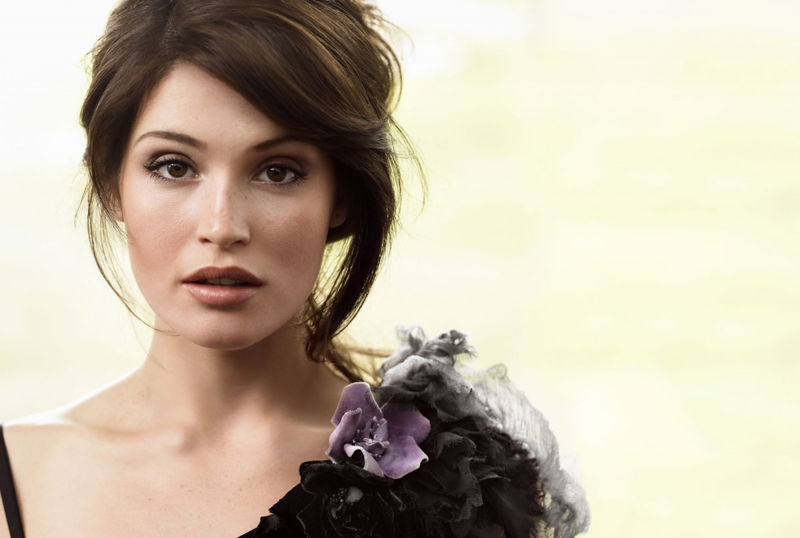 Gemma Arterton, ženy, herečka