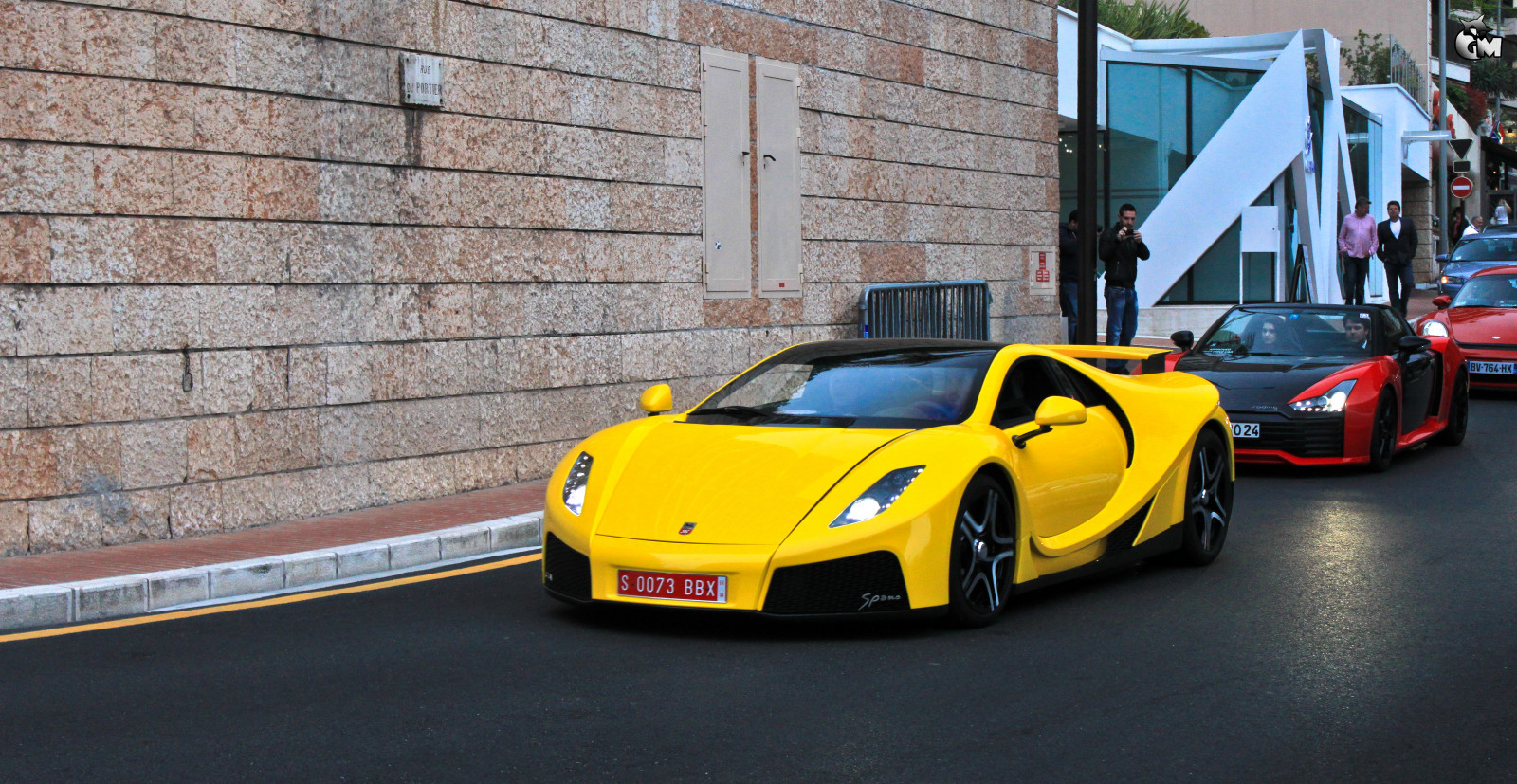 ulice, auto, Červené, BMW, vozidlo, silnice, žlutý, Nissan, Lamborghini, Porsche, McLaren, Vyhnout se, Lexus, Evropa, Lamborghini Gallardo, sportovní auto, Ferrari, Koenigsegg, Bentley, Bugatti, Jaguár, Renault, ZMIJE, Apollo, Pagani, TVR, kupé, F40, F430, výkon auta, Wiesmann, Hypercar, GT2, Spyker, Maybach, Gumpert, LFA, GT3, Ariel, Atom, Artega, Ascari, 911, Enzo, kolo, cars, závod, CC8S, Kontinentální, Gran Turismo, Ušlechtilý, auto, rohlíky, V8, automobil, aston, Martin, superauto, mercedes, toskánský, výhradní, mp412c, alfa, romeo, výhoda, 8c, royce, Veyron, xj220, v10, SLS, v12, 360, one77, tapety, pozemní vozidla, automobilového designu, automobilový exteriér, závodní auto, luxusní vůz, rodinný vůz, motorové vozidlo, v6, městské auto, F70, krutý, masarati, chevrolette, ccxr