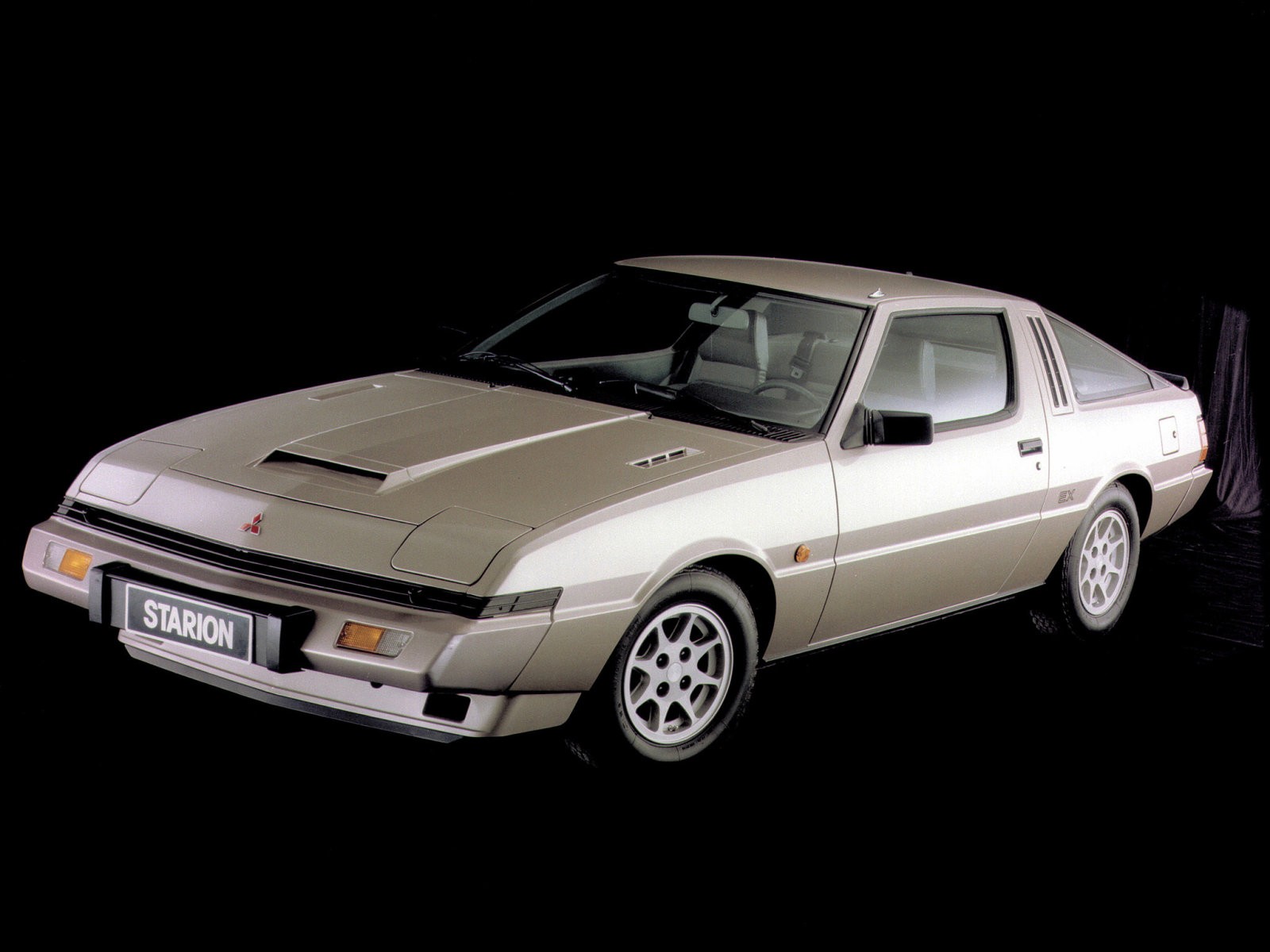 Starreon Wallpaper : 1600x1200 px, mitsubishi starion 1600x1200 - 4kWallpaper ...