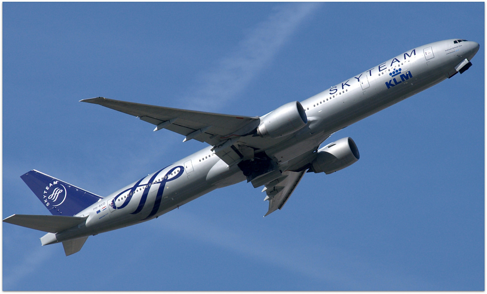 ยานพาหนะ, เครื่องบิน, อากาศยาน, โบอิ้ง, โบอิ้ง 777, สนามบิน, ดัตช์, ราชวงศ์, Airbus, Airbus A330, การบิน, 777, เจ็ท, Manchester, สายการบิน, klm, การเดินทางทางอากาศ, วิศวกรรมการบินและอวกาศ, สายการบิน, เครื่องบินเจ็ท, เครื่องบินลำตัวกว้าง, เครื่องบินลำตัวแคบ, โบอิ้ง 767, โรงรถ, สายการบิน, egcc, msn, phbvd, 35979, skyteam