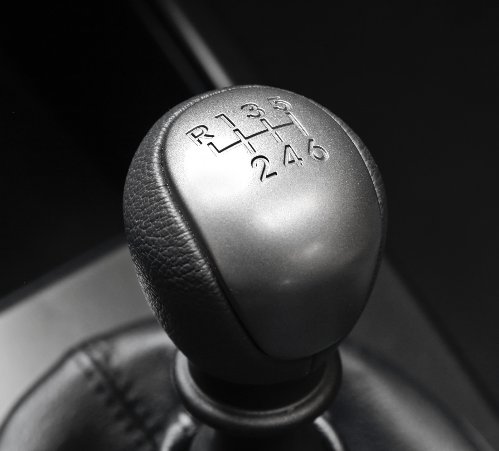 Černá, černobílý, auto, vozidlo, Kia, netcarshow, netcar, obrázky vozidel, photo auto, 2014, Forte Koup, kolo, ruka, Černý a bílý, monochromatické fotografování, zblízka, řadicí páka