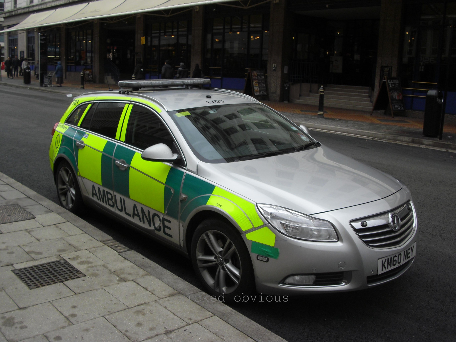sport, auto, vozidlo, limuzína, Vauxhall, Insignie, majetek, západ, záchranná služba, servis, tourer, pozemní vozidla, automobilový exteriér, automobil make, policejní auto, luxusní vůz, výkonné auto, státní poznávací značka, Midlands, záchranář, Zdravotník, zdravotnice, RRV, 1703, WMA, km60ney