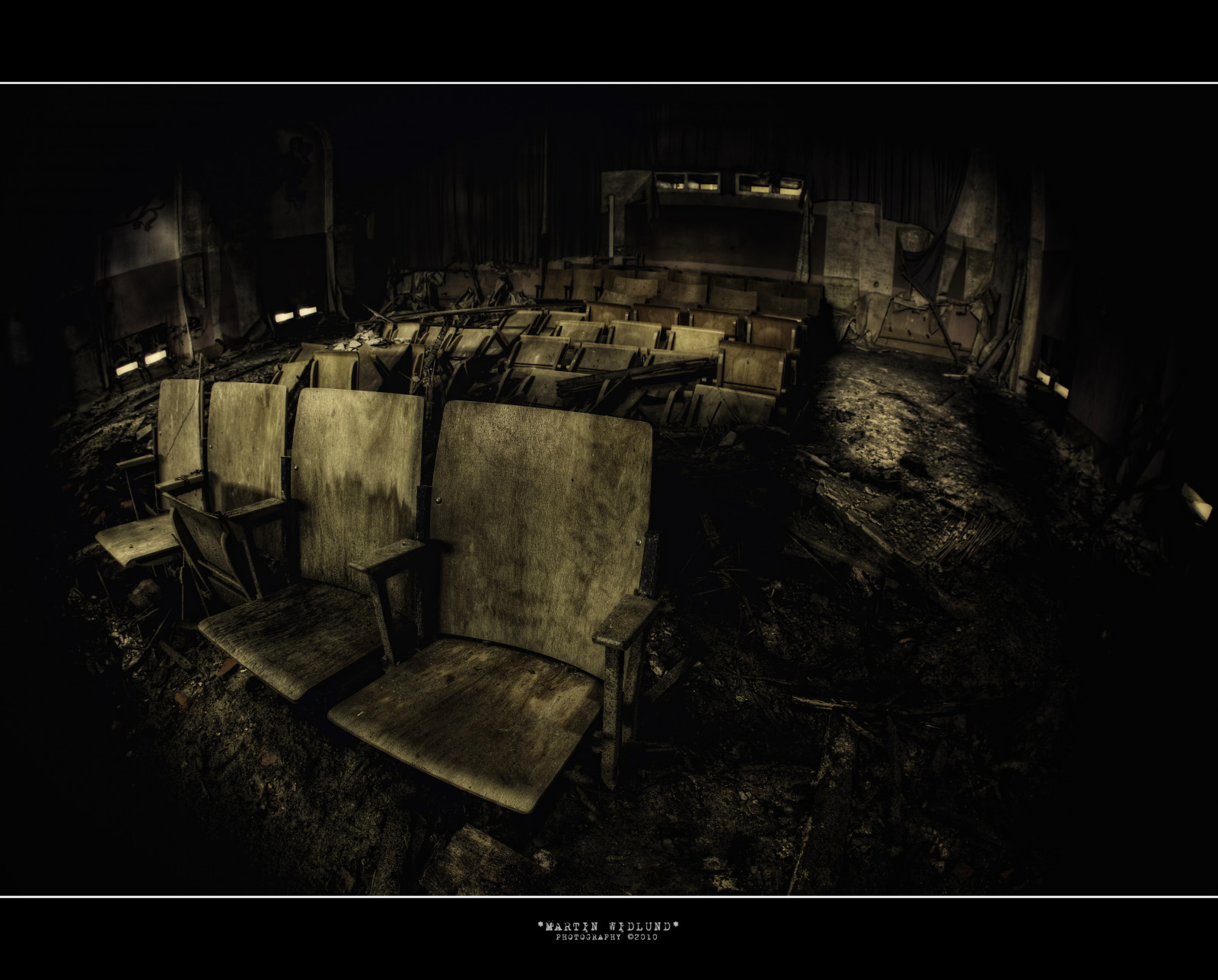 เก่า, กลางคืน, เมือง, อาคาร, ถูกทอดทิ้ง, บ้าน, เก้าอี้, เยอรมนี, ประวัติศาสตร์, Canon, HDR, บรรยากาศ, ถังขยะ, โรงพยาบาล, การสลายตัว, ภายใน, เบอร์ลิน, เที่ยงคืน, สำรวจ, urbex, การบุกรุก, เบา, ปลาตาเหล่, เงา, 5d, เครื่องหมาย, ii, ดู, ละคร, ความมืด, มาร์ติน, sigma, eos, ป่วย, ลี้ภัย, ภาพหน้าจอ, ห้าม, ร้าง, ป่วย, ตก, ดำและขาว, ถ่ายภาพนิ่ง, 15 มม, ปรากฏการณ์, asyl, widlund, บ้า, สถานพยาบาล