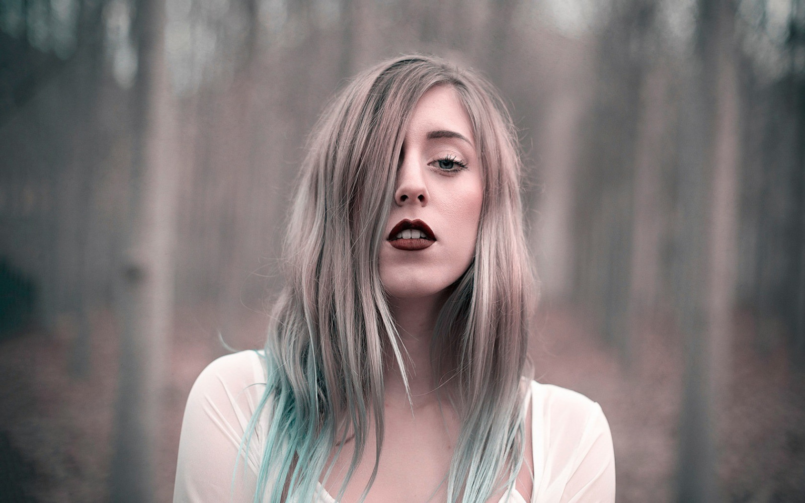 tvář, ženy venku, ženy, model, portrét, dlouhé vlasy, fotografování, móda, vlasy, emoce, jaro, Osoba, kůže, dívka, krása, usměj se, oko, žena, dáma, fotografie, blond, portrétní fotografie, focení, hnědé vlasy, mimika