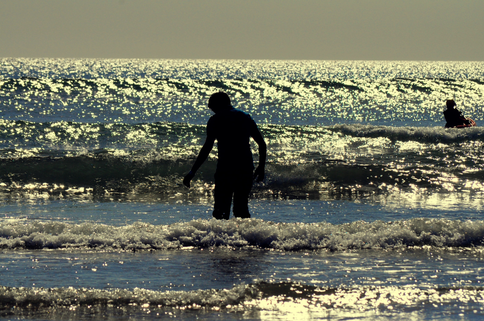 mennesker, sort, model, øjne, hav, gade, vand, kyst, briller, afspejling, himmel, vinter, strand, musik, rygning, Indien, blå, bakker, morgen, kyst, Brun, Sol, alene, hår, vind, horisont, sommer, Nikon, blæsende, instinkt, indiske, UK, genert, krom, petite, top, ferie, Kashmir, Jammu, Blackpool, Mono, smuk, dyr, flickr, smuk, nuttet, pige, skønhed, ocean, bølge, stil, weekend, hed, dejlig, stilfuld, perfektionere, nikond5000, Desi, delhi, D5000, blues, bearbejdet, irish, vadehavet, orkut, Love Actually, musictoeyes, britainexplored, explorebritain, exploreuk, exploreliverpool, exploremanchester, akshatsinghal, ukexplored, nubelie