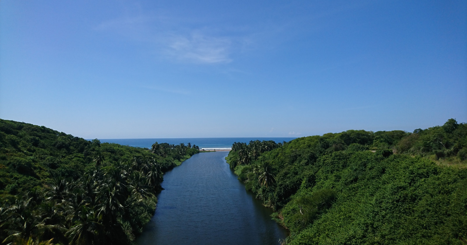 nebe, pláž, řeka, palmy, Příroda, Lazaro Cardenas, hory, jezero, práce, mraky, rostliny, písek, River mouth, Mexiko