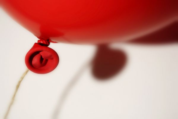 heart,red,closeup,macro,colorful,shadow