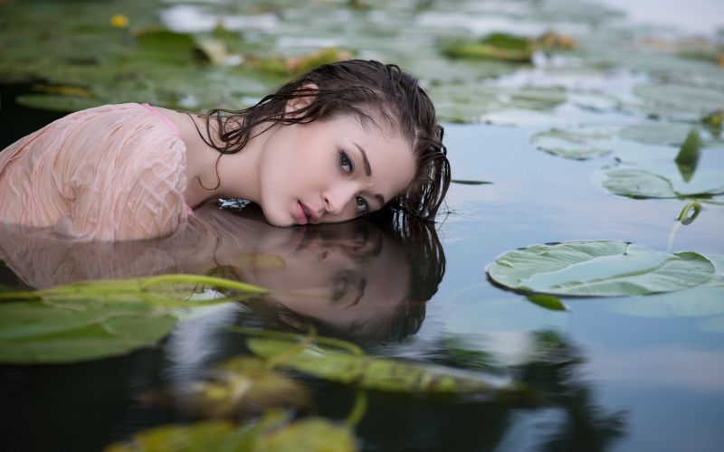 slunečnímu záření, listy, ženy, model, portrét, ženy venku slunečnímu záření, listy, ženy, model, portrét, ženy venku