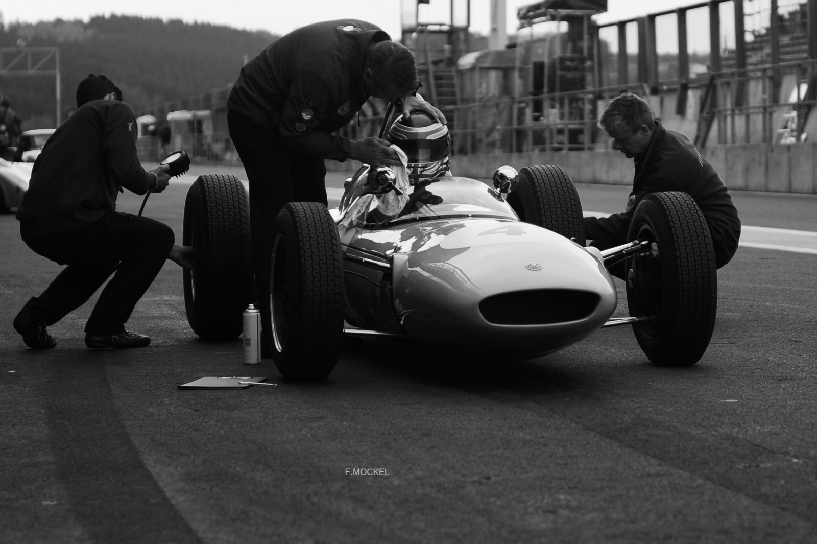 auto, pozemní vozidla, vozidlo, motorové vozidlo, závodní auto, Černý a bílý, automobilového designu, fotografování, open auto kola, monochromatické fotografování, klasický, veteránem, sportovní auto, automotive pneumatiky, černobílý, kolo, pneumatika, automotive wheel system, Maserati 250F, závod, závodění