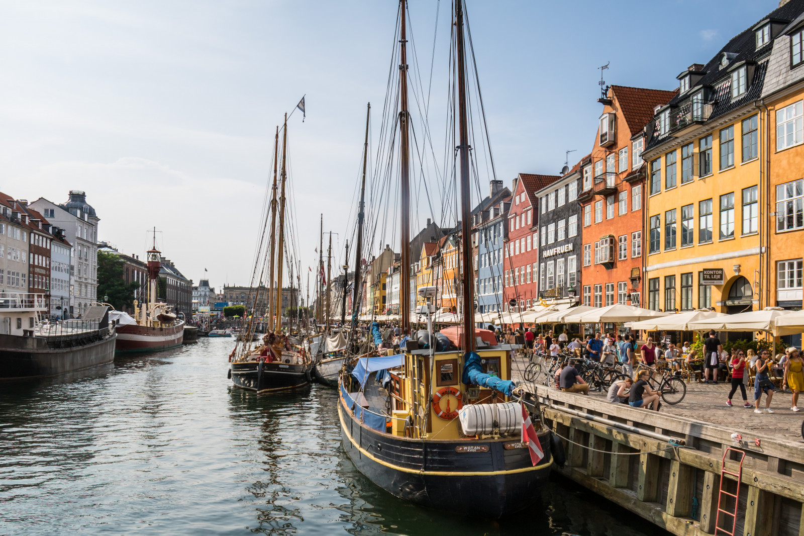 loď, moře, panoráma města, vozidlo, Cestovní ruch, přístav, město, Dánsko, kanál, Kodaň, cestovat, Danmark, k penhamn, Nyhavn, plavidlo, kanál, exif modelu canoneos760d, geocountry, Kamera aby kánon, geocity, Model fotoaparátu canoneos760d, geostate, geolocation, EXIF čočka efs18200mmf3556is, exif aby kánon, EXIF isospeed 100, exif focallength 20mm, EXIF otvor 10, kopenhavn, vodní, landform, tělo z vody