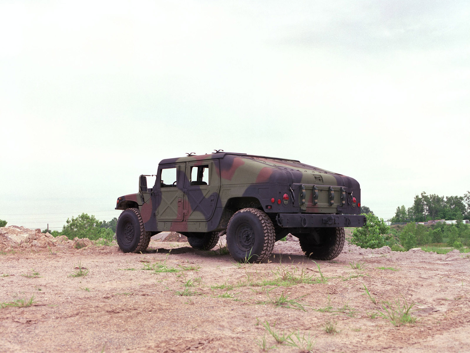 auto, vozidlo, válečný, Džíp, Humvee, kdo bzučí, HMMWV, netcarshow, netcar, obrázky vozidel, photo auto, 2007, automobilový exteriér, automobil make, nárazník, sportovní užitkové vozidlo, vojenské vozidlo, off road, terénní vozidlo, off road závodní