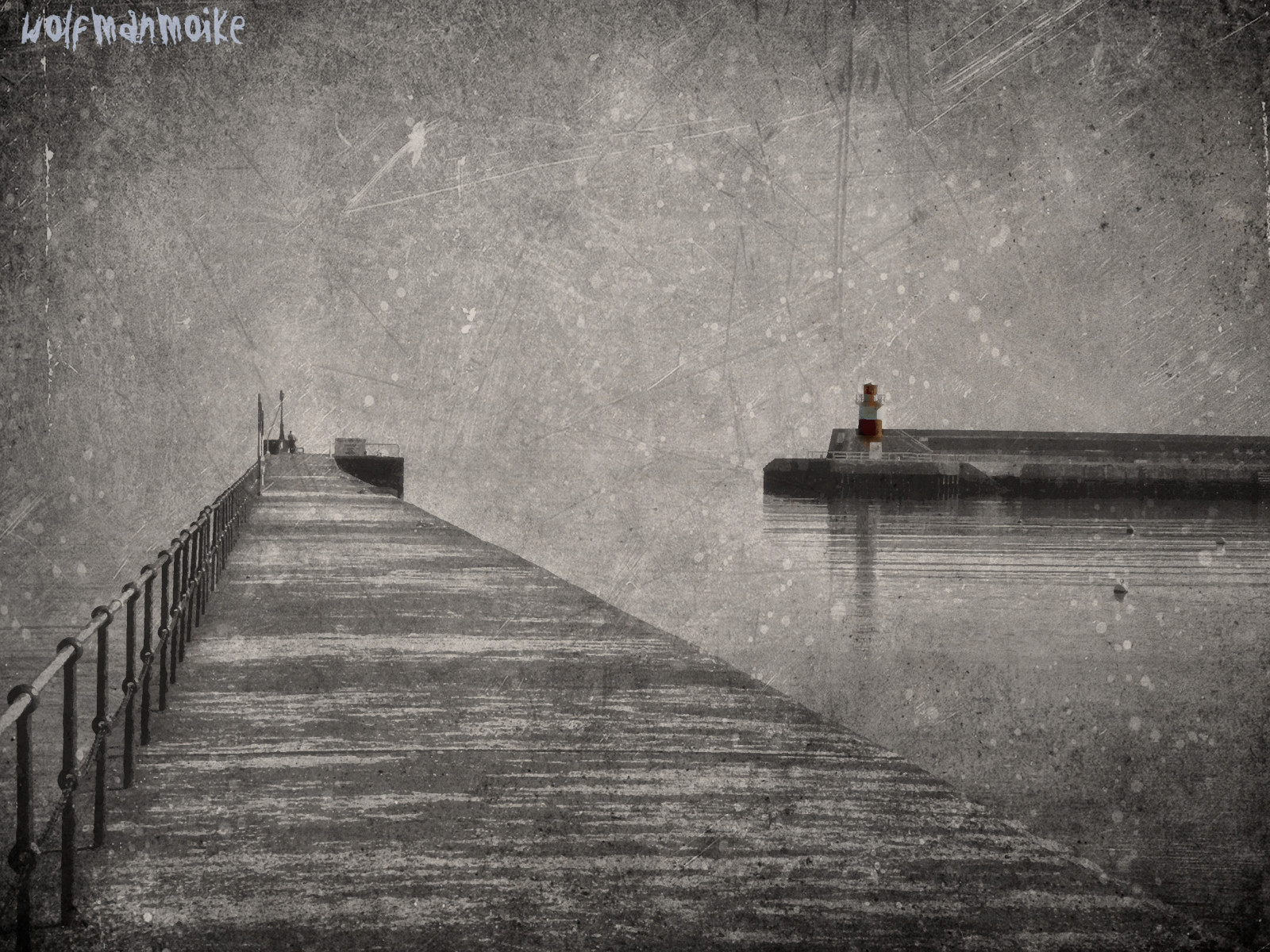 bílý, Černá, černobílý, moře, odraz, sníh, stěna, ráno, maják, Grunge, textura, molo, světlo, mlha, počasí, tvar, tma, PhotoArt, atmosférický jev, Černý a bílý, monochromatické fotografování, Wicklow