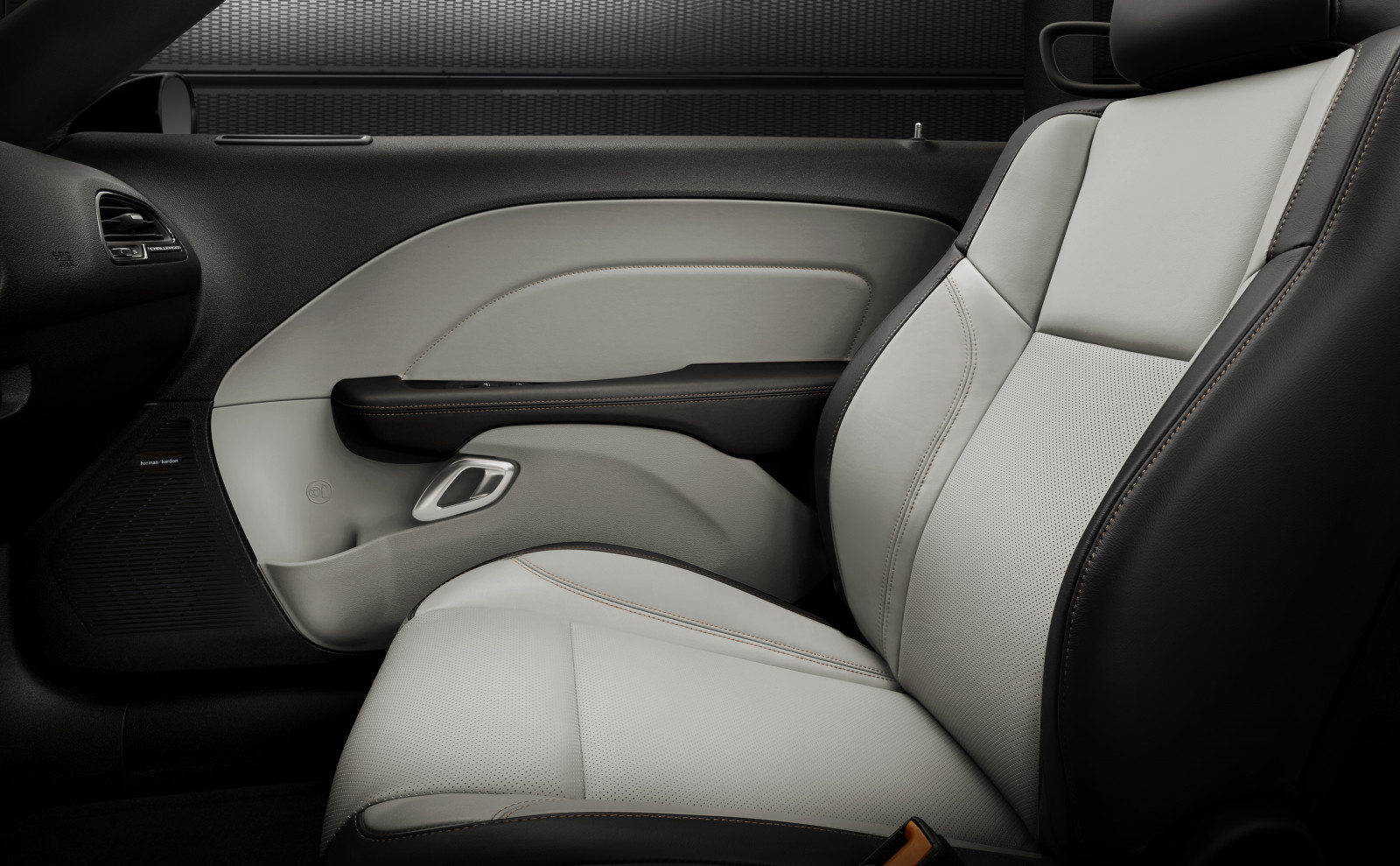 auto, vozidlo, vyzývatel, Vyhnout se, volant, limuzína, netcarshow, netcar, obrázky vozidel, photo auto, 2016, pozemní vozidla, automobilový exteriér, automobil make, luxusní vůz, rodinný vůz, kompaktní vůz, výkonné auto, městské auto, sportovní užitkové vozidlo, střední velikost auta, minivan