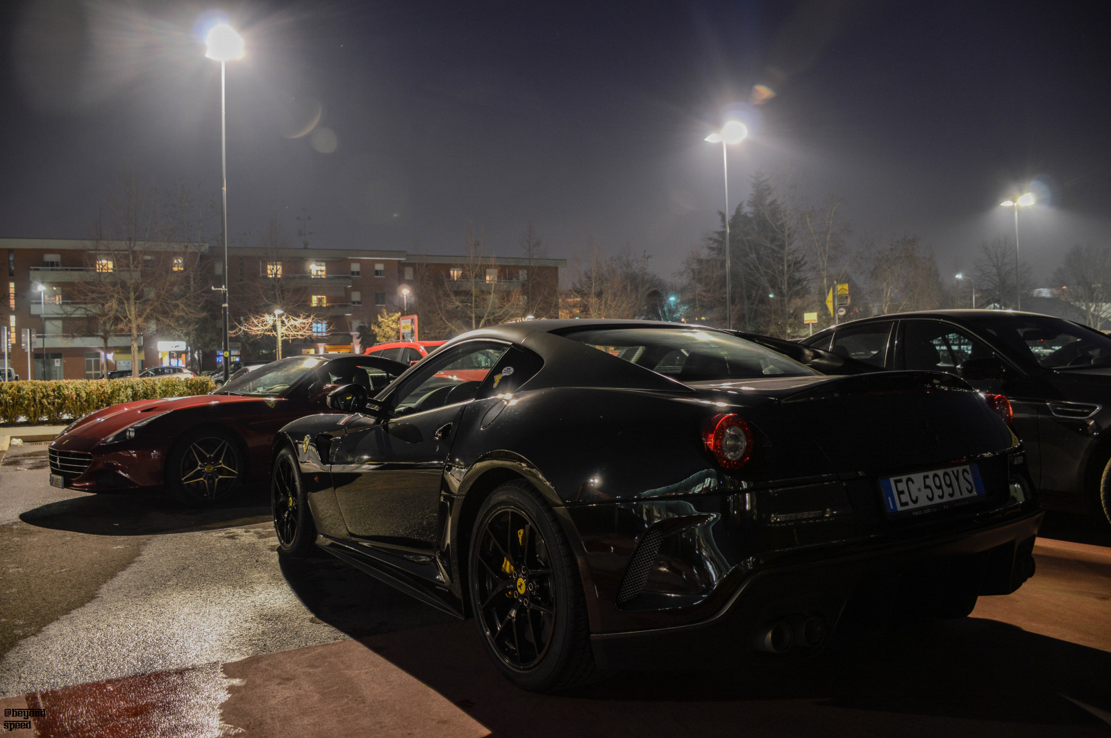 bil, landfordon, svart, fordon, lyx fordon, bildesign, sportbil, superbil, prestanda bil, väg, automotive wheel system, hjul, gata, fälg, personlig lyxbil, racerbil, Ferrari 599 GTB Fiorano, stadsbil, Ferrari California, verkställande bil, fordonsbelysning, dator tapet, kupé, kompakt bil, muskelbil, strålkastare