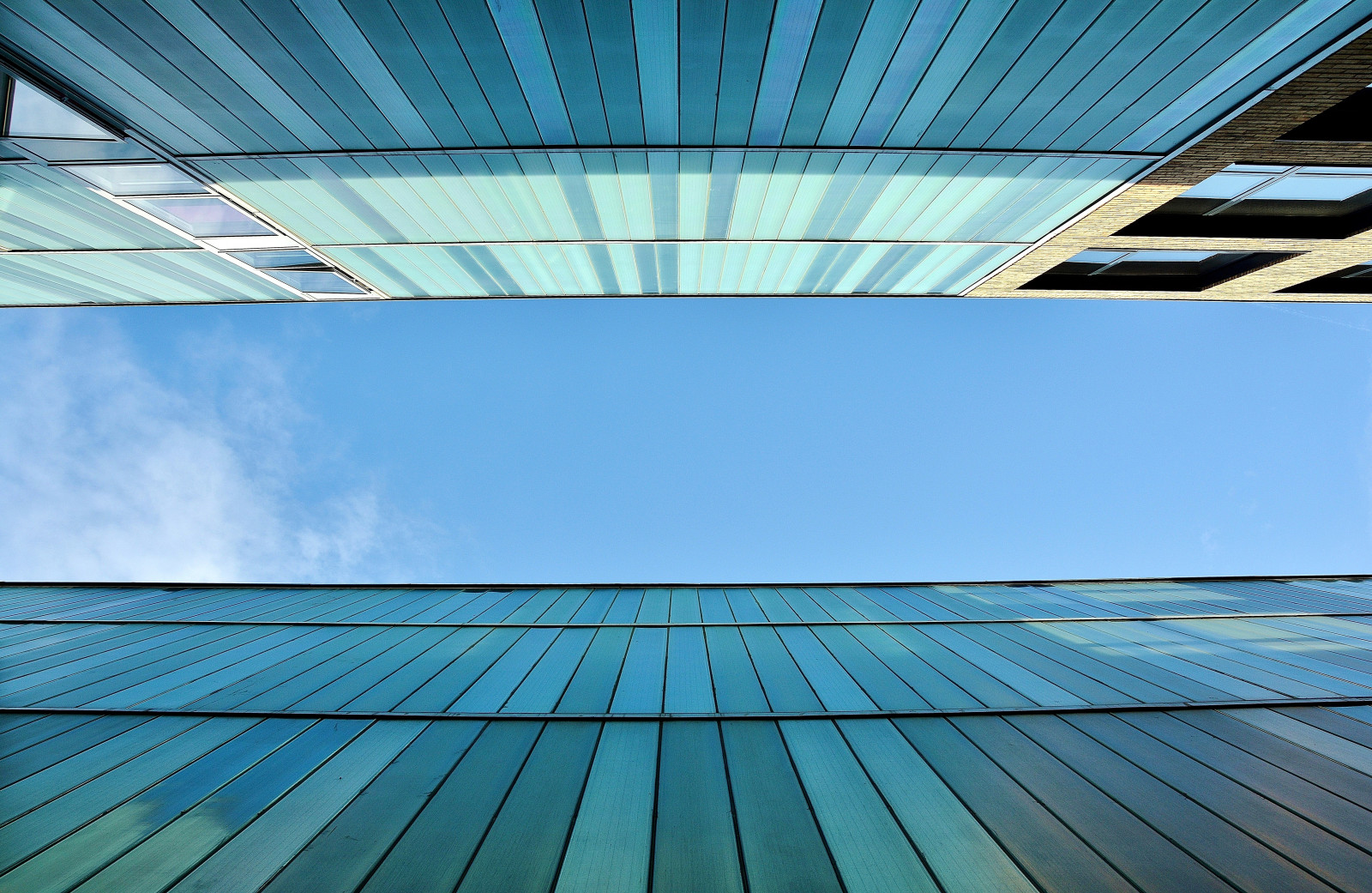 architektura, městský, budova, odraz, symetrie, modrý, Anglie, plavecký bazén, britský, Spojené království, ateliéry, dílny, struktura, střecha, čára, Lincoln, strop, greatbritain, Angličtina, Spojené království, lincolnshire, gb, Británie, fasáda, hlavní sídlo, denní osvětlení, eastmidlands, Midlands, creativespace, theterrace, granthamstreet, creativesector, flaxengate, managedworkspace