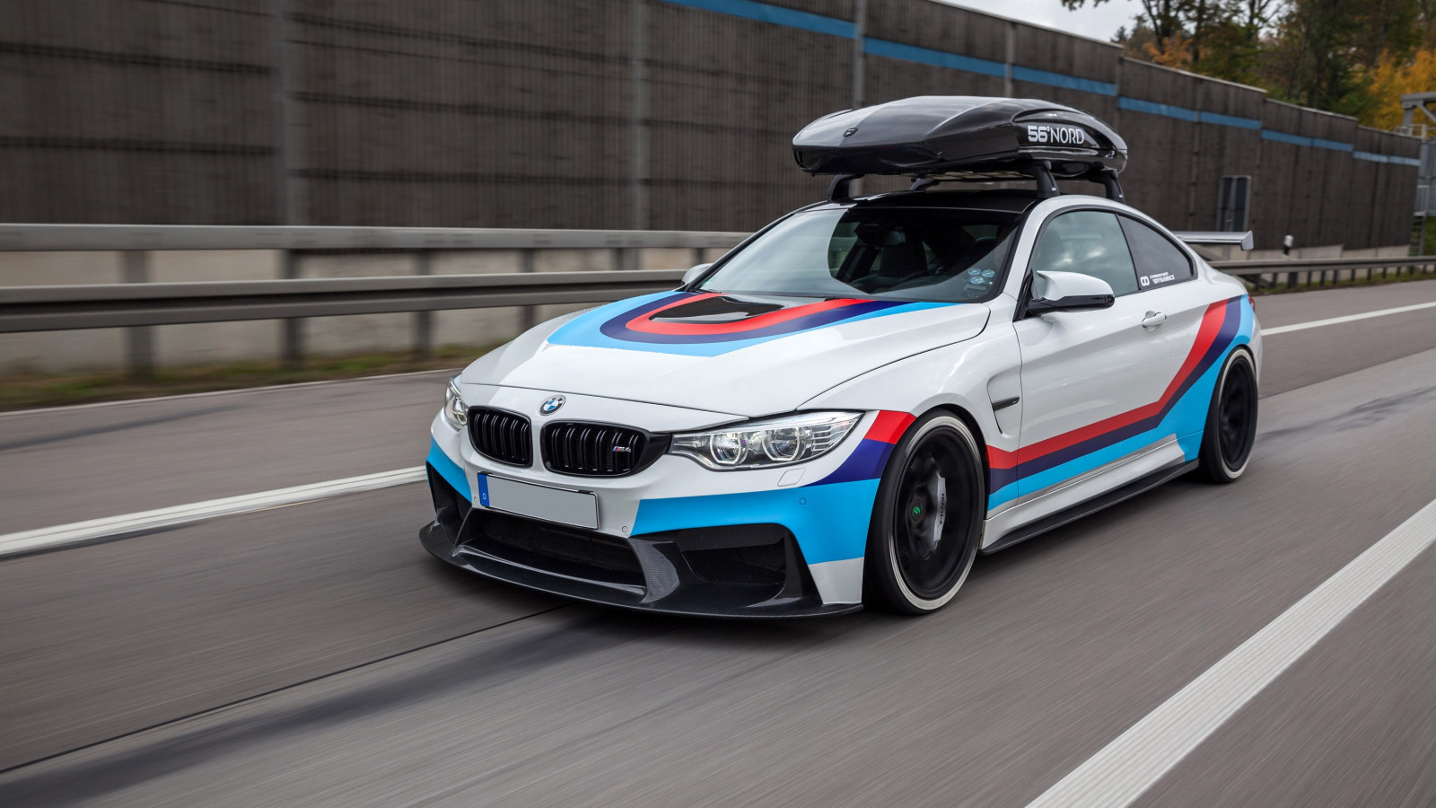 auto, BMW, veicolo, auto sportiva, BMW M3, BMW M4 GTS, coupe, ruota, supercar, veicoli terrestri, design automobilistico, esterno automobilistico, marca di automobile, modello di auto, veicolo di lusso, paraurti, auto esecutivo, berlina sportiva, bmw serie 3 e90