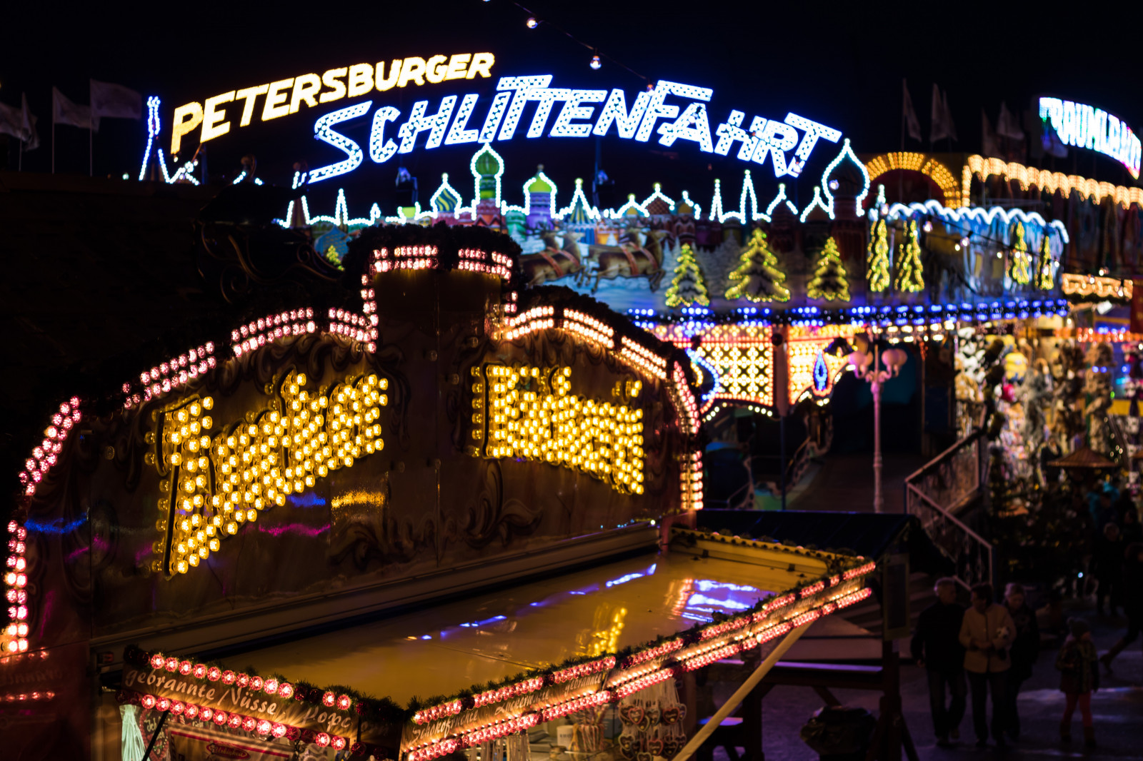 noc, Německo, Vánoce, Vánoční osvětlení, veletrh, festival, Vánoce, vánoční trh, července, Německo, deutschland, Rostock, julmarknad, exif modelu canoneos760d, geocountry, Kamera aby kánon, geocity, Model fotoaparátu canoneos760d, geostate, geolocation, exif aby kánon, EXIF isospeed 100, exif focallength 50mm, EXIF ef50mmf18stm čočka, EXIF otvor 28, weinachtsmarkt, vánoční dekorace